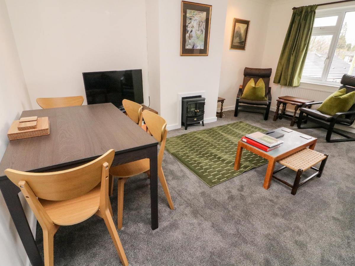 8 Oaks Field Holiday home